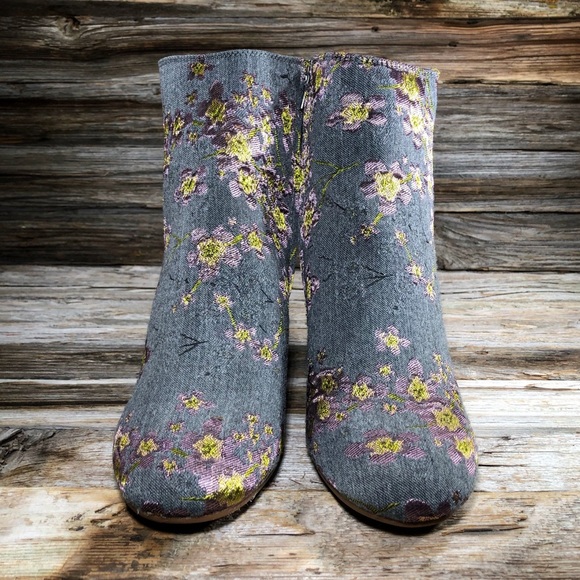 Zigi Soho Nydia Floral Gray Ankle Boots - Picture 3 of 7